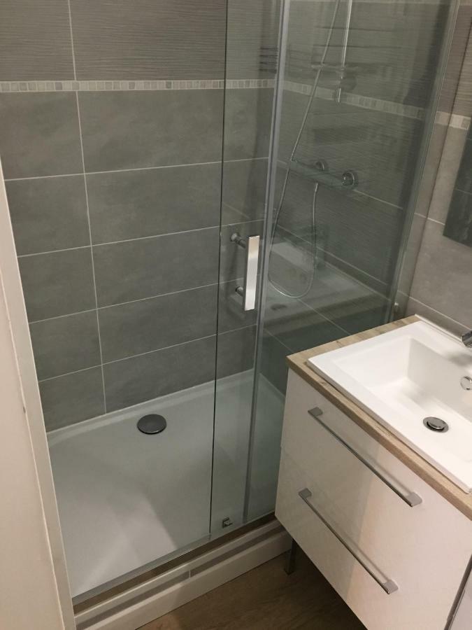 Appartement T2 De 40M2 Refait A Neuf Pour Vous ! Climatise ลา กร็องเดอ-ม็อต ภายนอก รูปภาพ